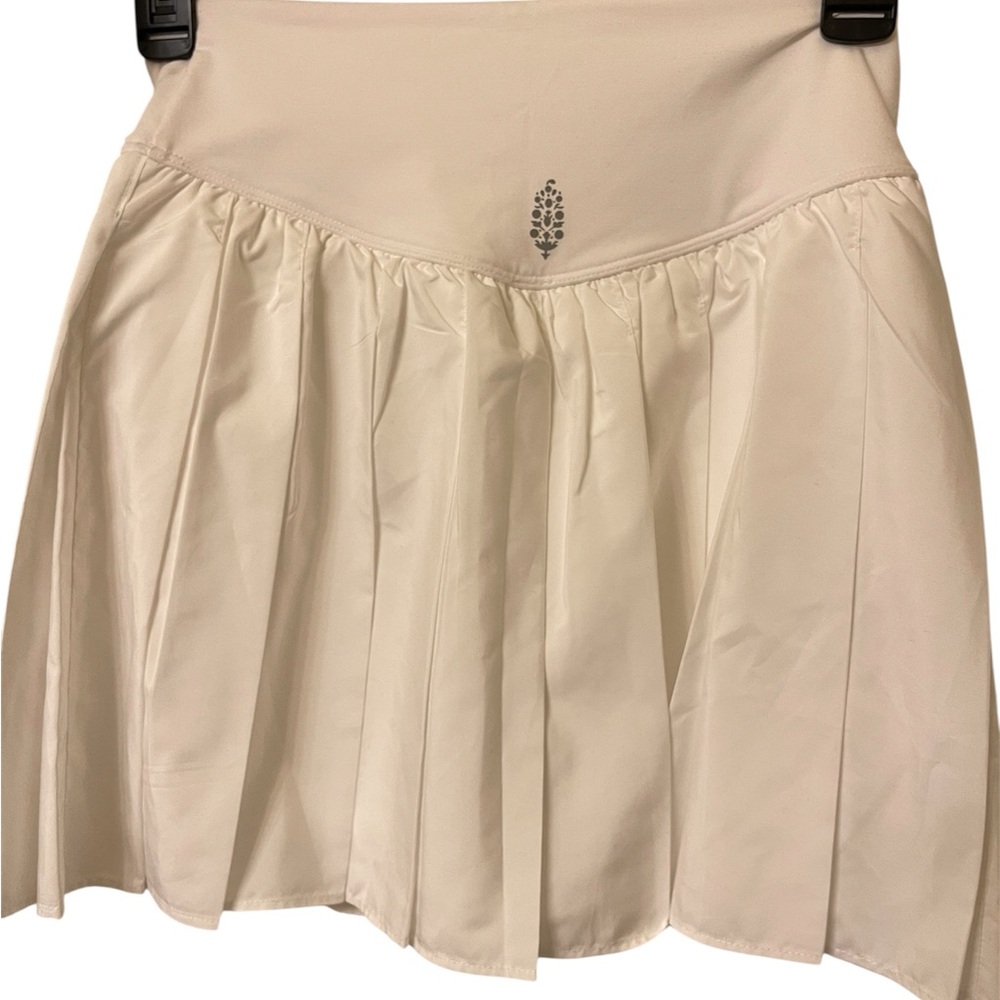 Free People x FP Movement “Swing of Things” Pleated White Skort Small - NWOT